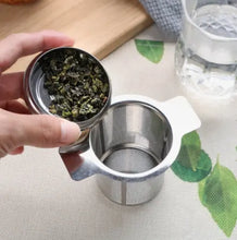 Load image into Gallery viewer, Premium Stainless Steel Mesh Tea Infuser Strainer - Enjoy Perfectly Steeped Loose Leaf Tea Every Time!