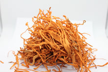 Laden Sie das Bild in den Galerie-Viewer, Cordyceps Militaris Mushrooms -Premium, Pure, Potent, Organic and Naturally Sourced
