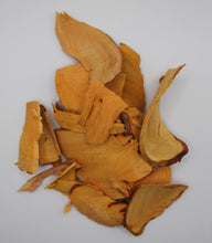 Carregar imagem no visualizador da galeria, Tongkat Ali Root Slice Yellow Root Slice Tongkat Ali Wild Longjack Indonesia Muscle Strength Increase Libido Booster Natural Testosterone
